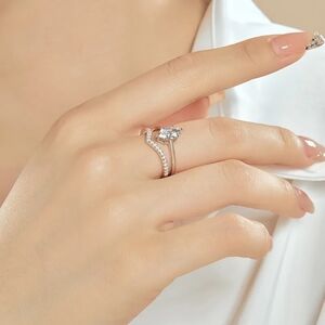 Elegant Silver Women's Ring